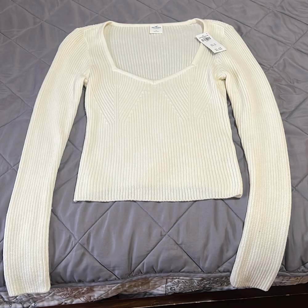 Hollister Slim Ribbed Sweater